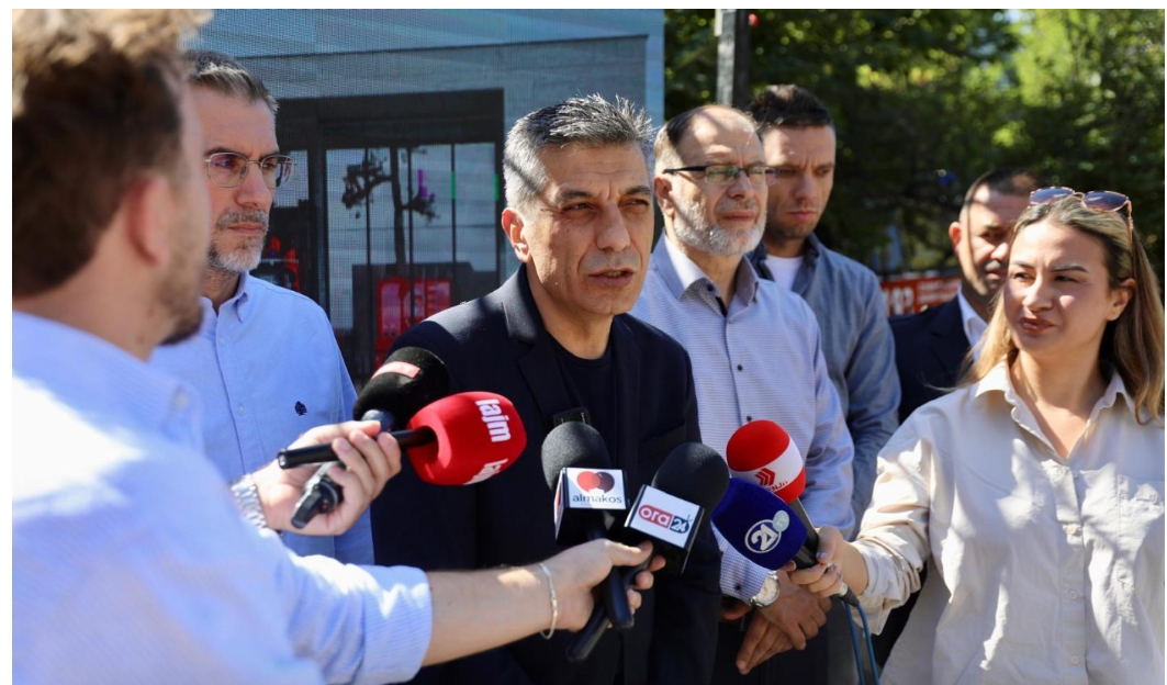 Mexhiti  Është qesharake që BDI akuzon VLEN për  Botën Serbe   kur vetë kanë takuar Vuçiçin  kanë qenë promotorë të Open Ballkanit