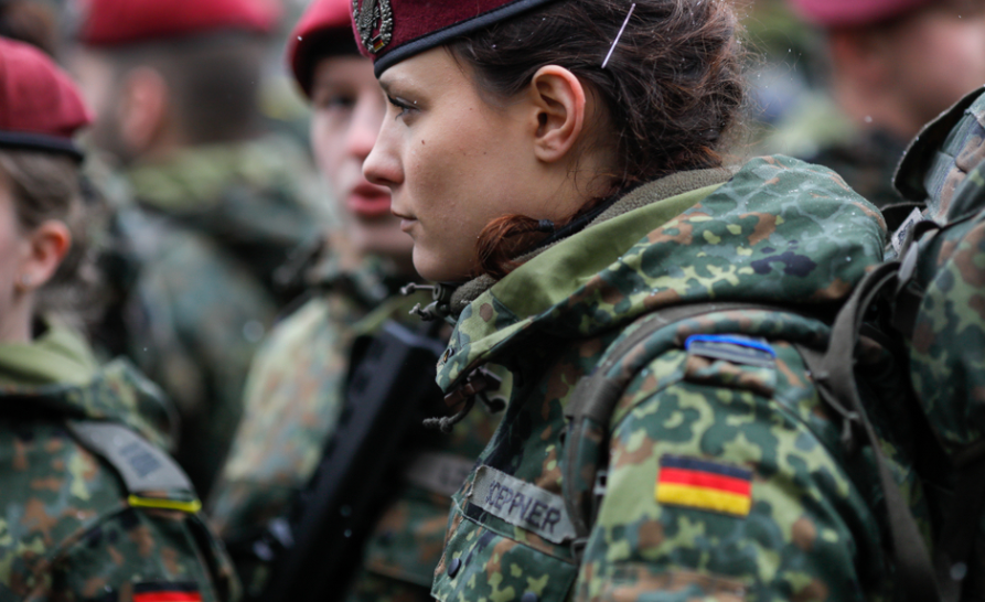 Arrihet marrëveshje politike për rikthimin e shërbimit të detyrueshëm ushtarak në Gjermani